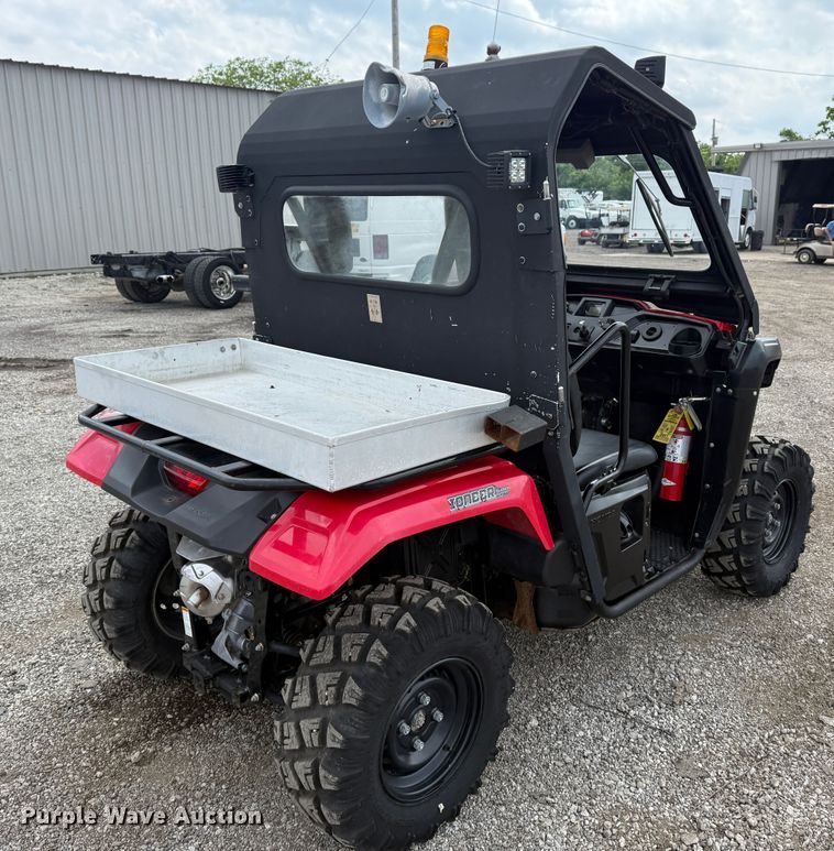 image for item KH9619 2017 Honda Pioneer utility vehicle
