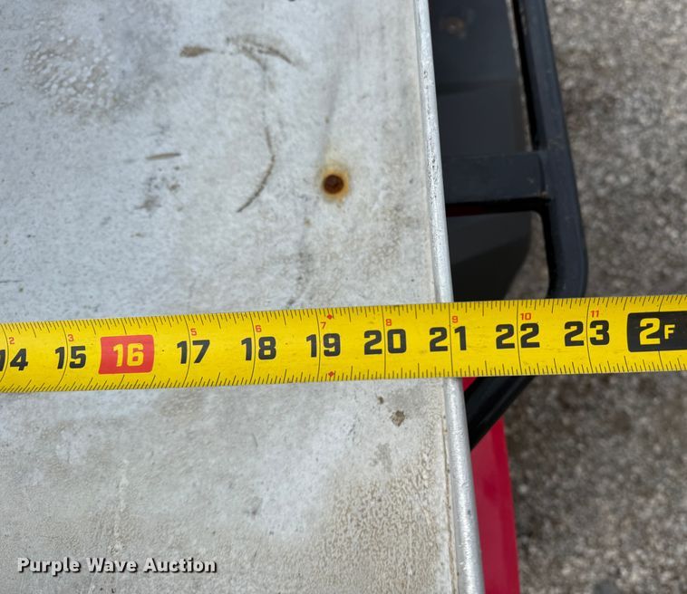 image for item KH9619 2017 Honda Pioneer utility vehicle