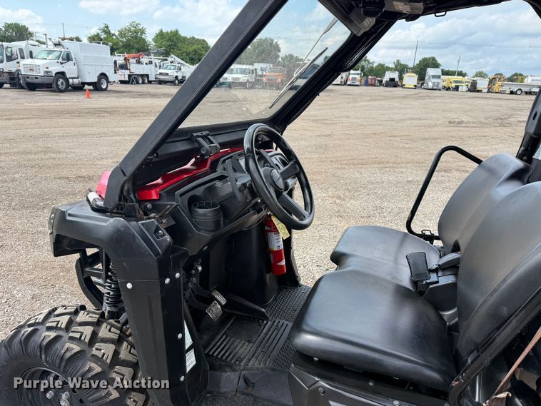 image for item KH9619 2017 Honda Pioneer utility vehicle