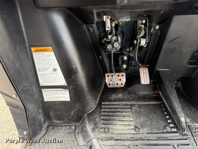 image for item KH9619 2017 Honda Pioneer utility vehicle