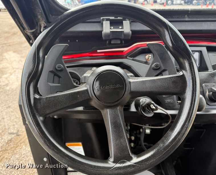 image for item KH9619 2017 Honda Pioneer utility vehicle