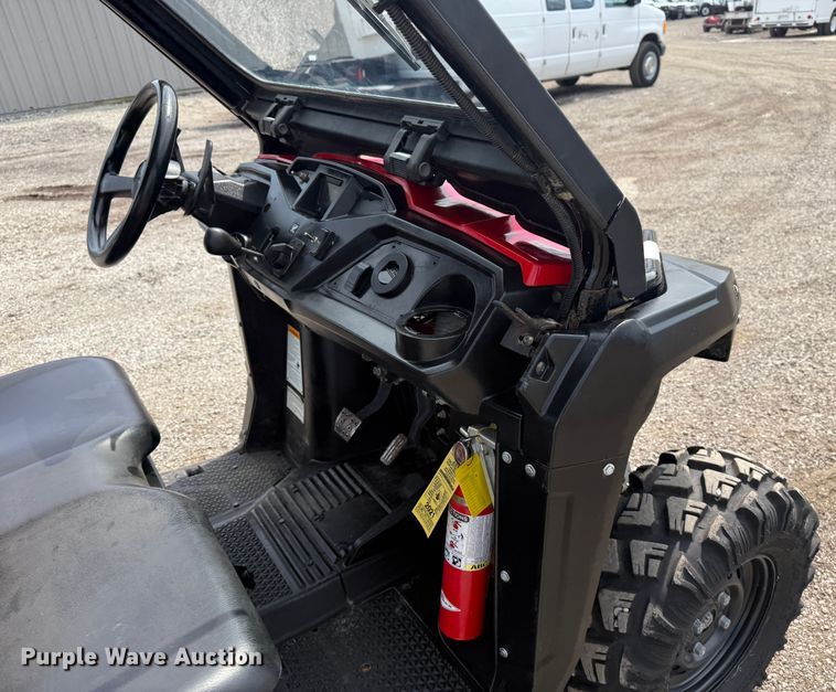 image for item KH9619 2017 Honda Pioneer utility vehicle