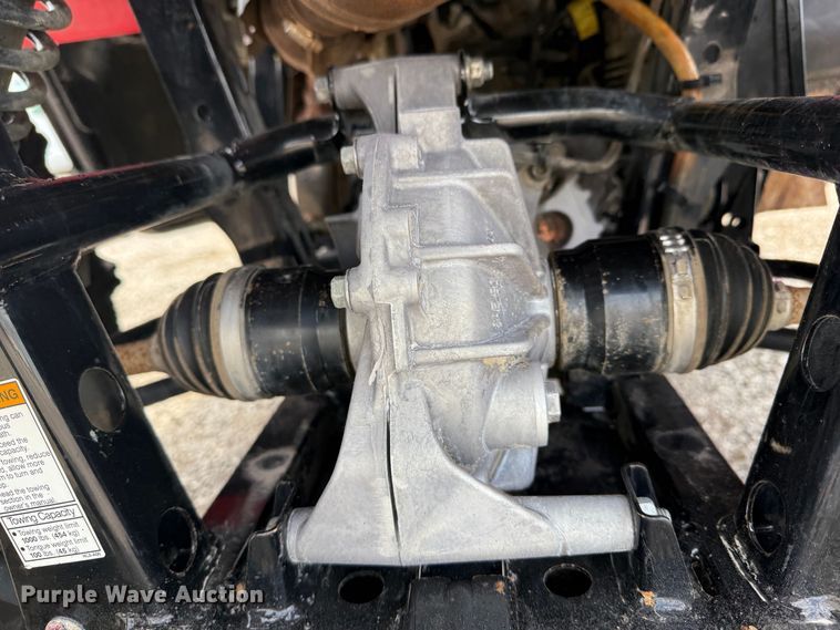 image for item KH9619 2017 Honda Pioneer utility vehicle