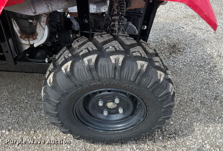 image for item KH9619 2017 Honda Pioneer utility vehicle