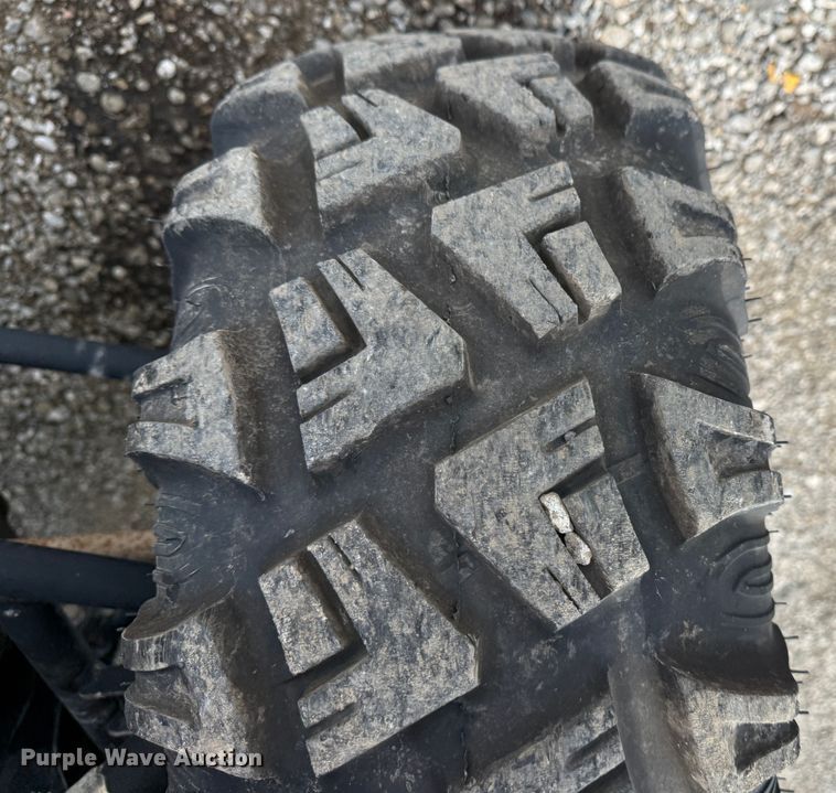 image for item KH9619 2017 Honda Pioneer utility vehicle