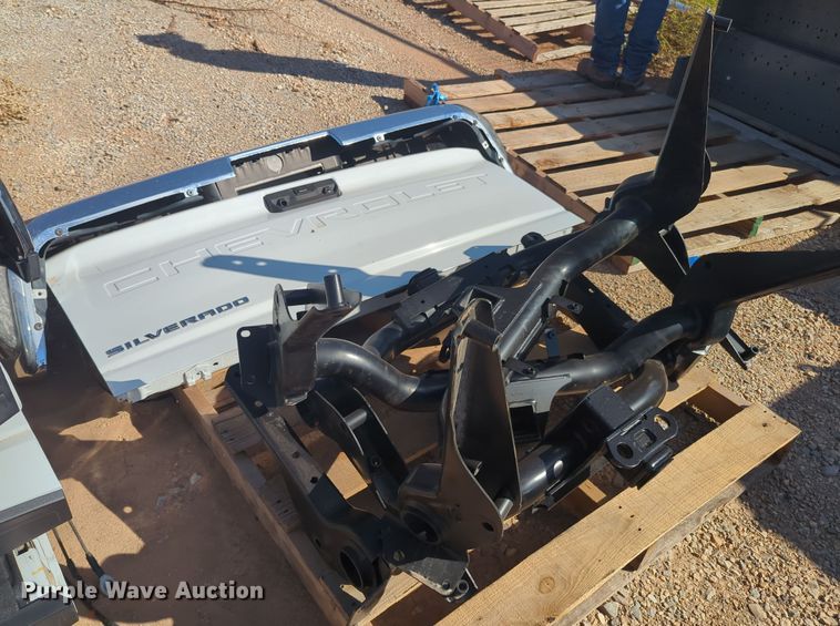 image for item MX9515 Pickup truck parts