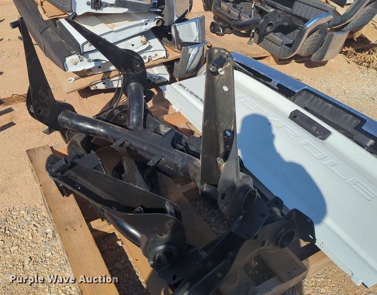 image for item MX9515 Pickup truck parts