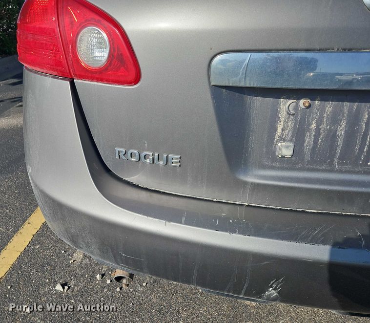 image for item OJ9913 2011 Nissan Rogue S SUV