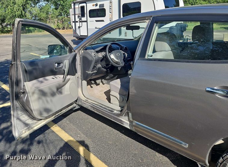 image for item OJ9913 2011 Nissan Rogue S SUV