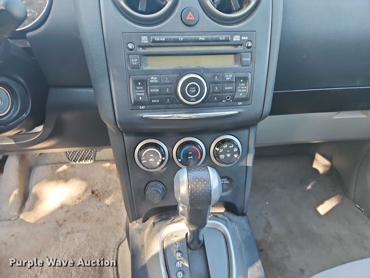 image for item OJ9913 2011 Nissan Rogue S SUV