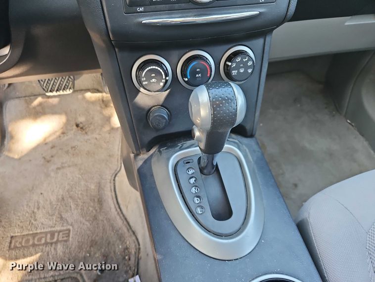 image for item OJ9913 2011 Nissan Rogue S SUV