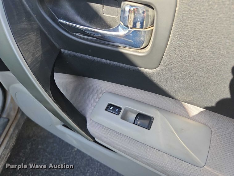 image for item OJ9913 2011 Nissan Rogue S SUV