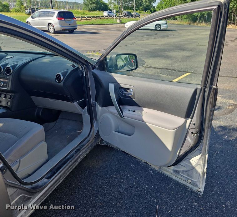 image for item OJ9913 2011 Nissan Rogue S SUV