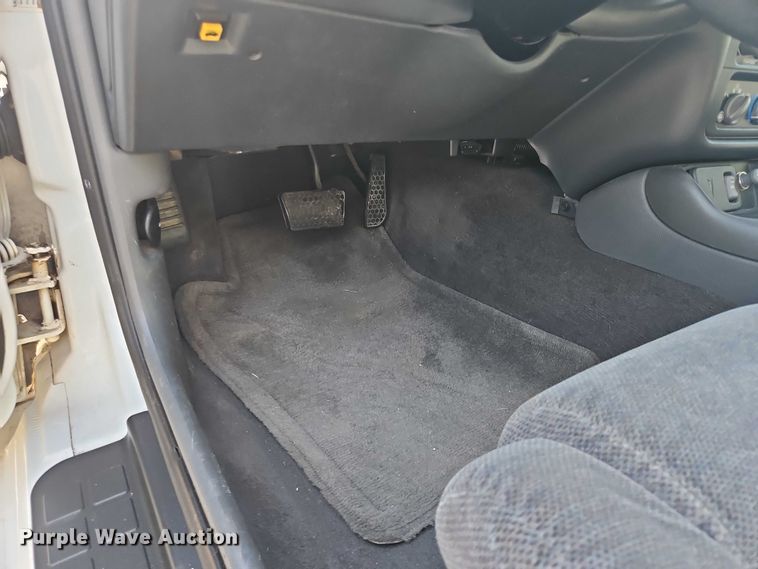 image for item OJ9914 1998 Pontiac Firebird 