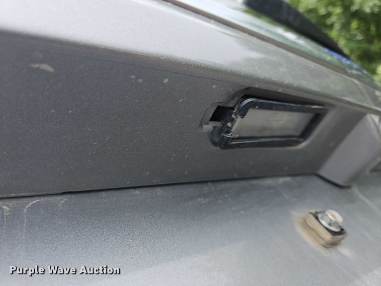 image for item OJ9925 2019 Chrysler Pacifica van