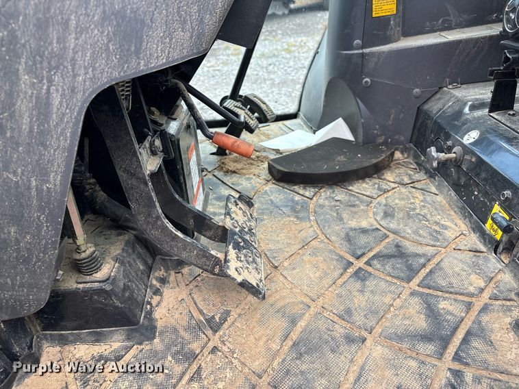 image for item YA0700 2015 Kioti NX4510 MFWD tractor