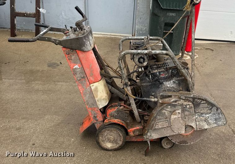 image for item DH9963 Husqvarna concrete saw