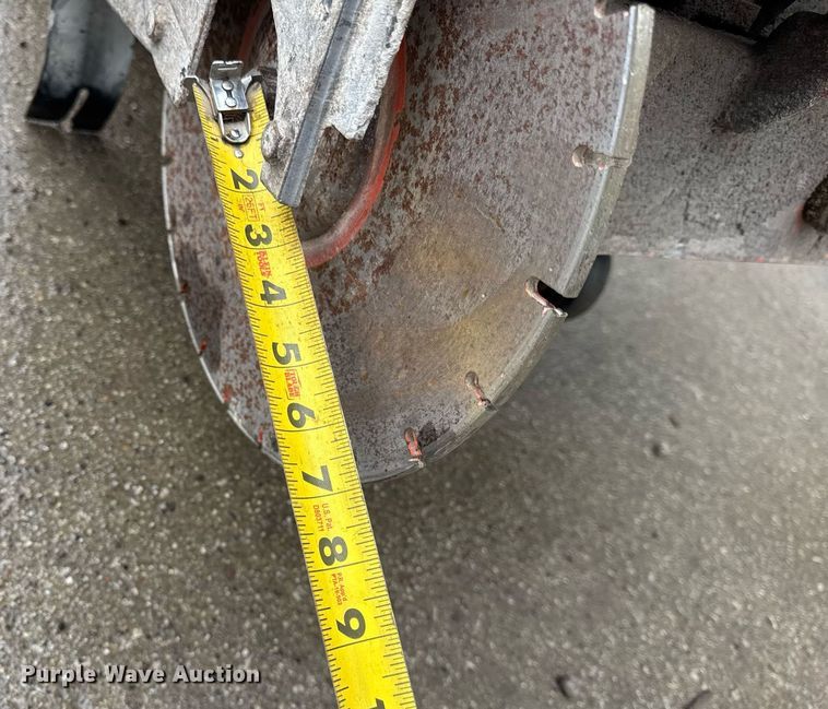 image for item DH9963 Husqvarna concrete saw