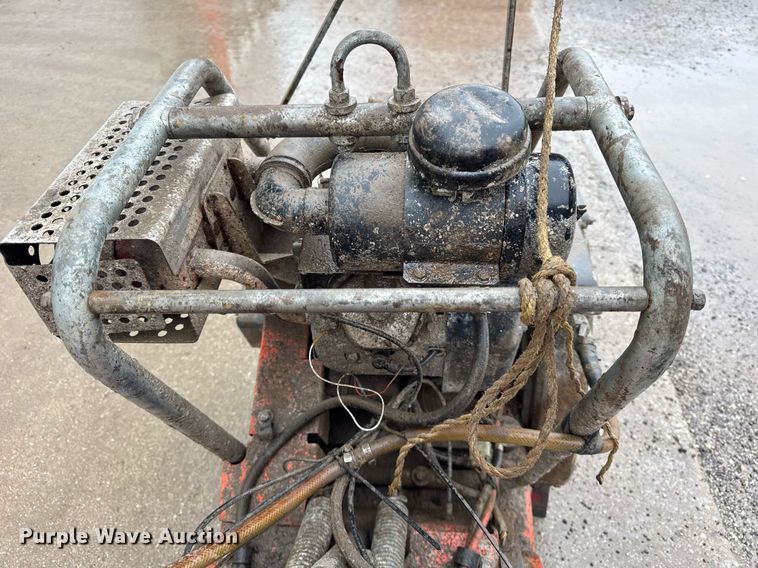 image for item DH9963 Husqvarna concrete saw