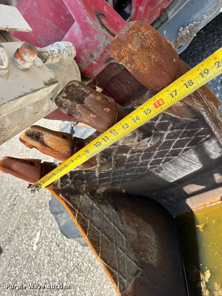 image for item DI9051 2012 Takeuchi TB250  mini excavator