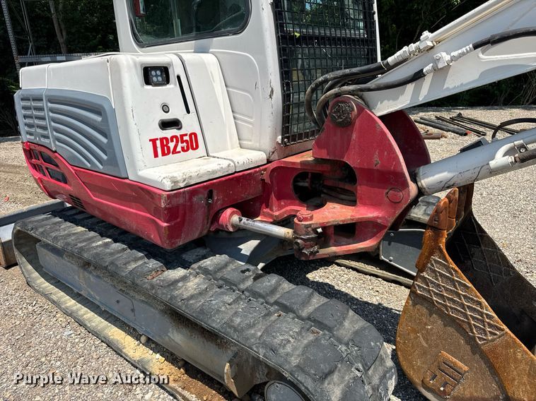 image for item DI9051 2012 Takeuchi TB250  mini excavator