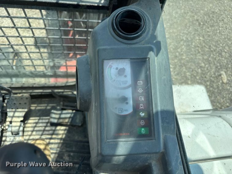 image for item DI9051 2012 Takeuchi TB250  mini excavator