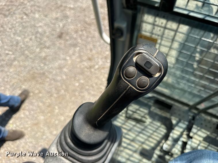 image for item DI9051 2012 Takeuchi TB250  mini excavator