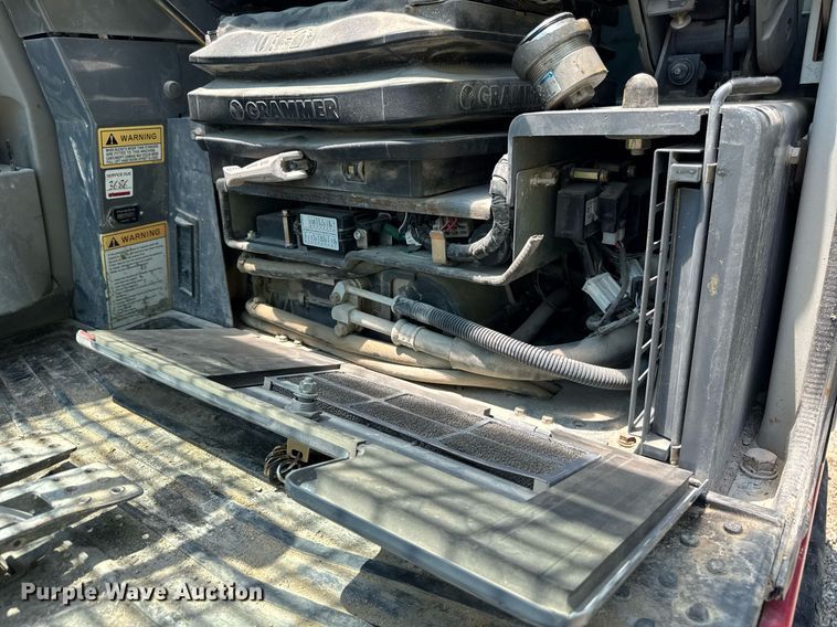 image for item DI9051 2012 Takeuchi TB250  mini excavator