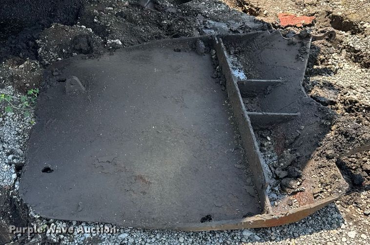 image for item DI9052 1992 Caterpillar 826C landfill compactor