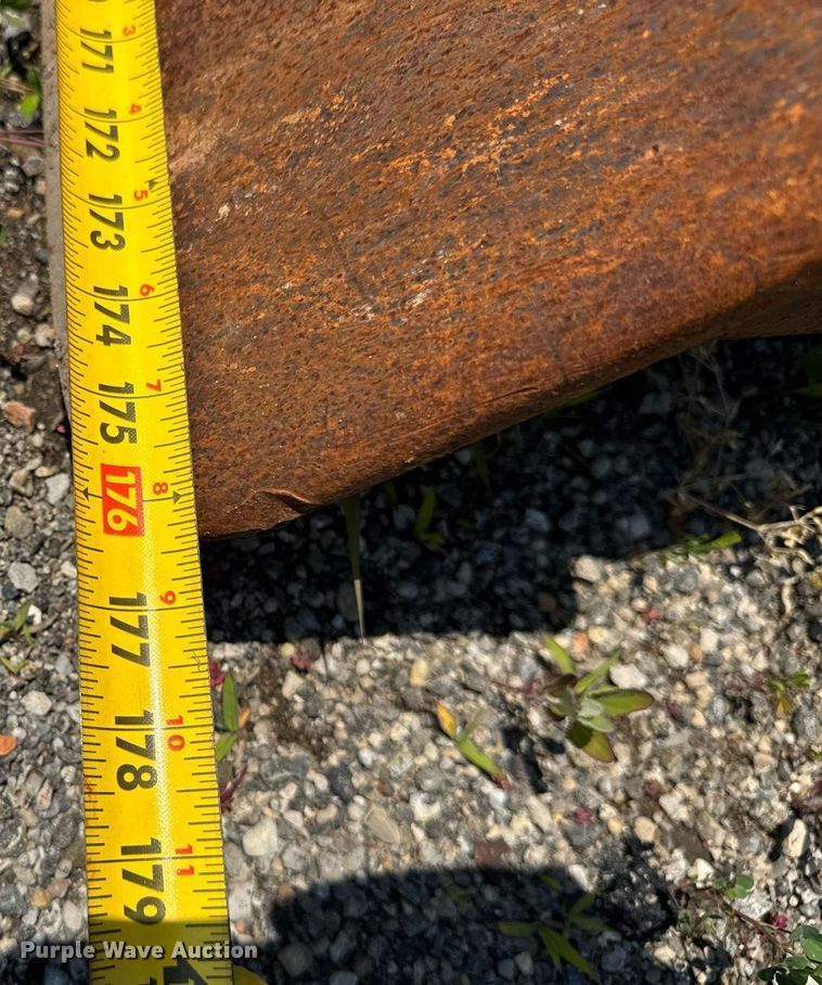 image for item DI9052 1992 Caterpillar 826C landfill compactor