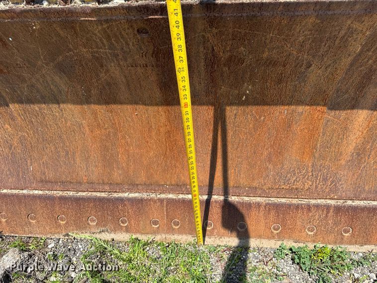 image for item DI9052 1992 Caterpillar 826C landfill compactor