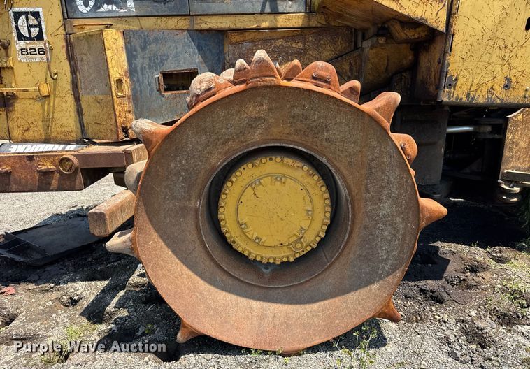 image for item DI9052 1992 Caterpillar 826C landfill compactor