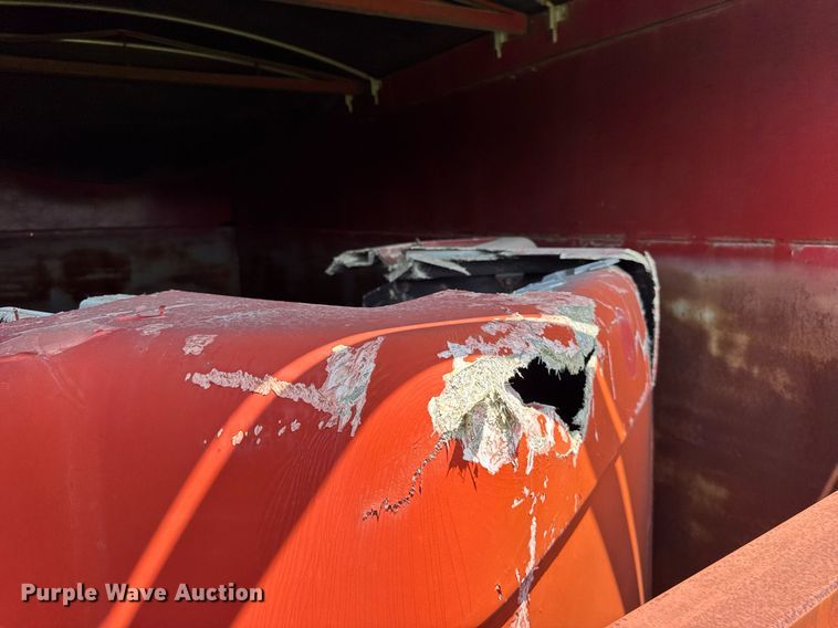 image for item DI9075 1983 Mack R600 grain truck