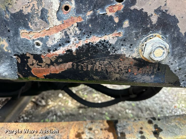 image for item DI9075 1983 Mack R600 grain truck