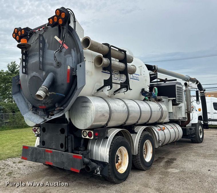 image for item DI9079 1999 International 2674 sewer rodder truck