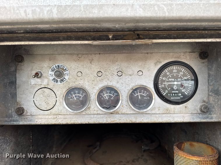 image for item DI9079 1999 International 2674 sewer rodder truck