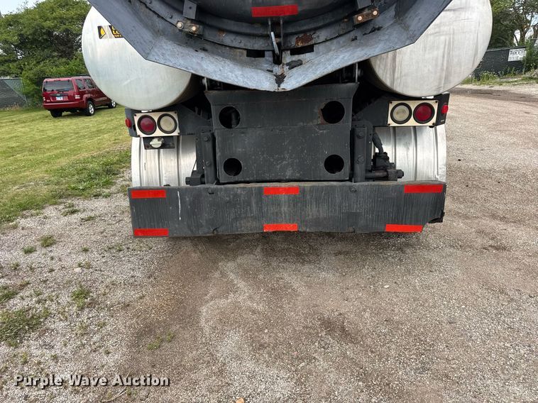 image for item DI9079 1999 International 2674 sewer rodder truck