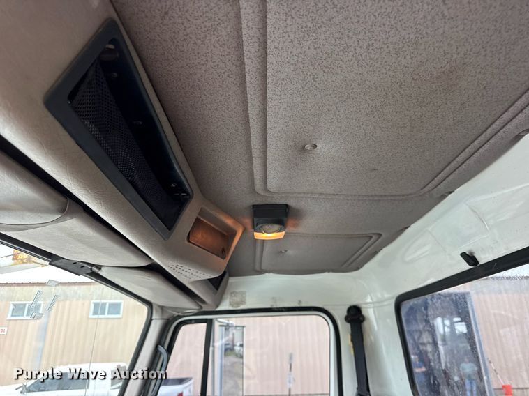 image for item DI9079 1999 International 2674 sewer rodder truck