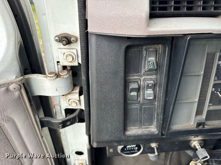 image for item DI9079 1999 International 2674 sewer rodder truck