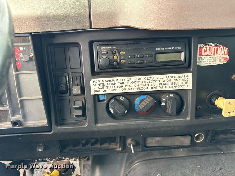 image for item DI9079 1999 International 2674 sewer rodder truck