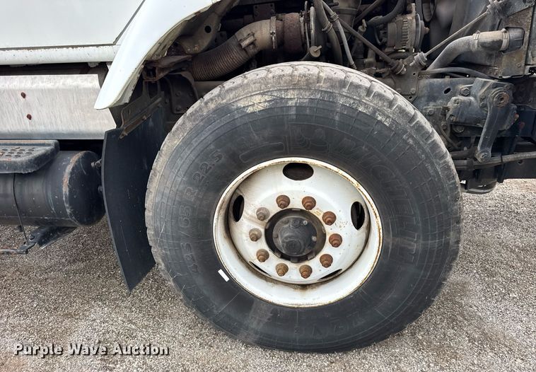 image for item DI9079 1999 International 2674 sewer rodder truck