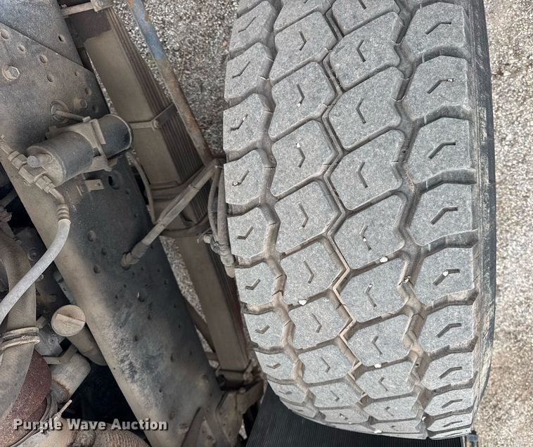 image for item DI9079 1999 International 2674 sewer rodder truck