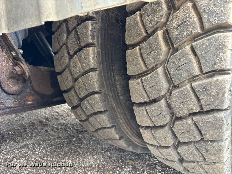 image for item DI9079 1999 International 2674 sewer rodder truck