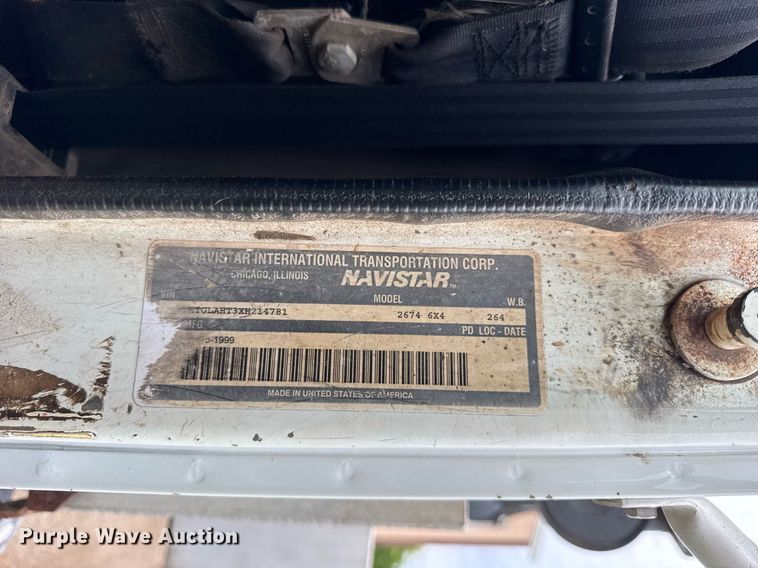 image for item DI9079 1999 International 2674 sewer rodder truck