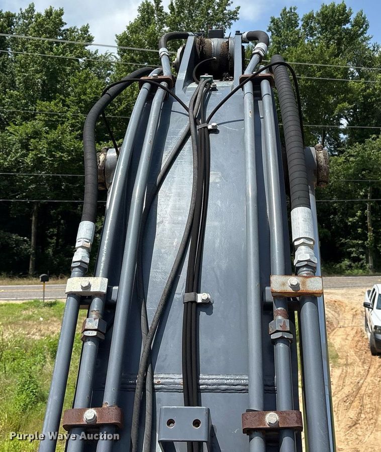 image for item DM1917 2012 John Deere 350G excavator