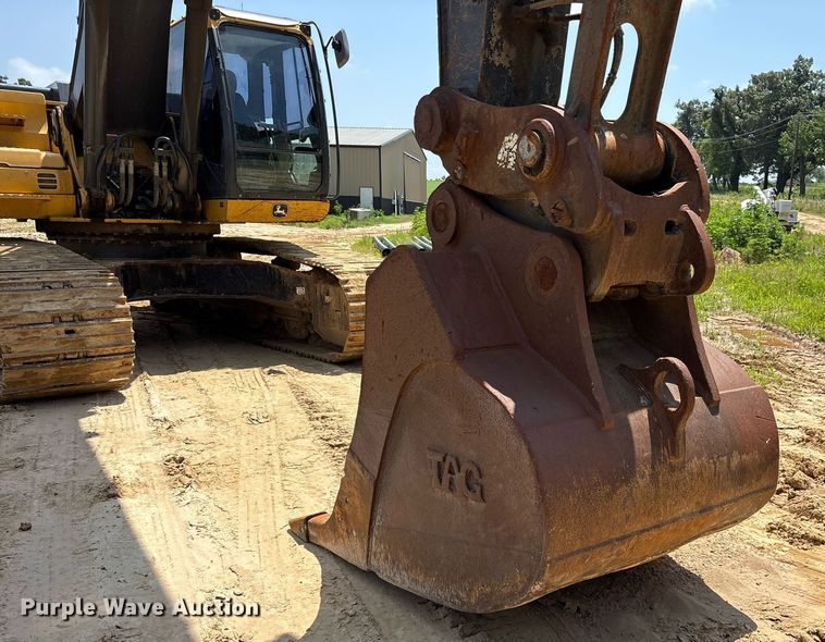 image for item DM1917 2012 John Deere 350G excavator