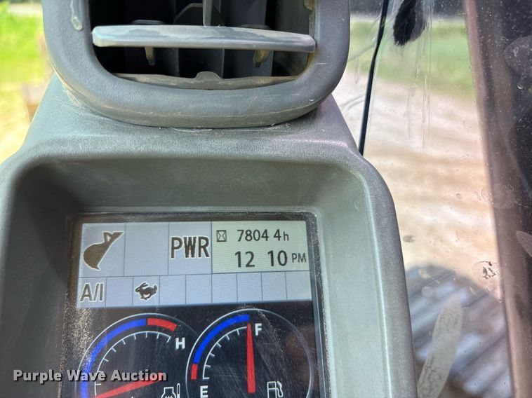 image for item DM1917 2012 John Deere 350G excavator