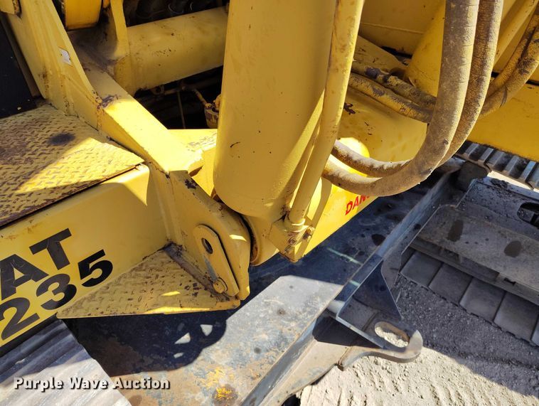 image for item DP4979 1977 Caterpillar 235 excavator