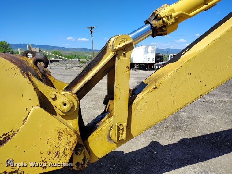 image for item DP4979 1977 Caterpillar 235 excavator