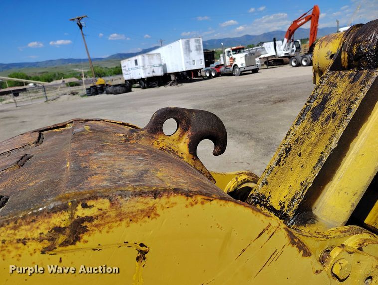 image for item DP4979 1977 Caterpillar 235 excavator